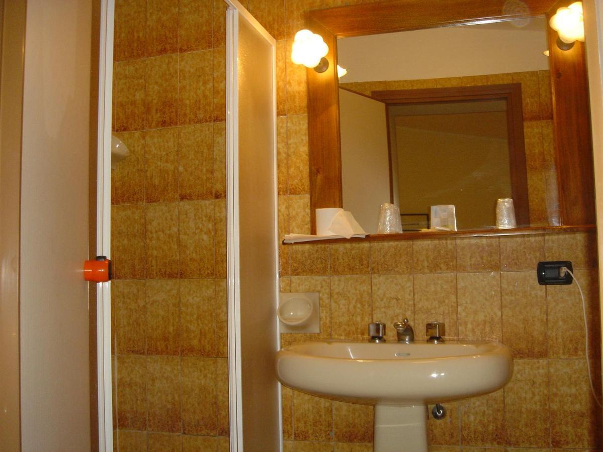 Malaspina Hotel & Resort Bosa Ngoại thất bức ảnh