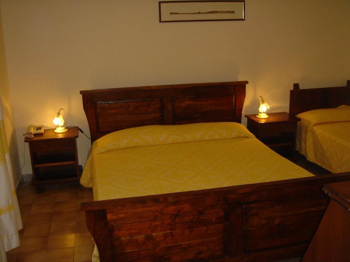 Malaspina Hotel & Resort Bosa Ngoại thất bức ảnh