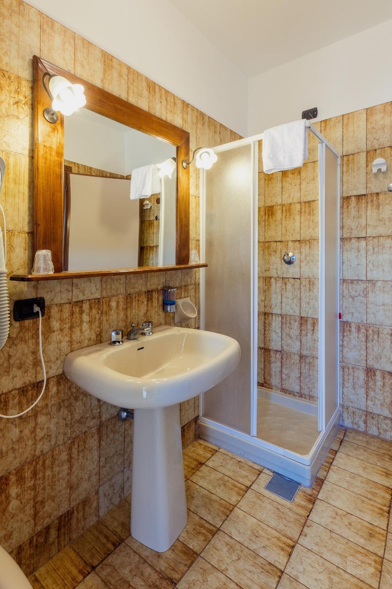 Malaspina Hotel & Resort Bosa Ngoại thất bức ảnh