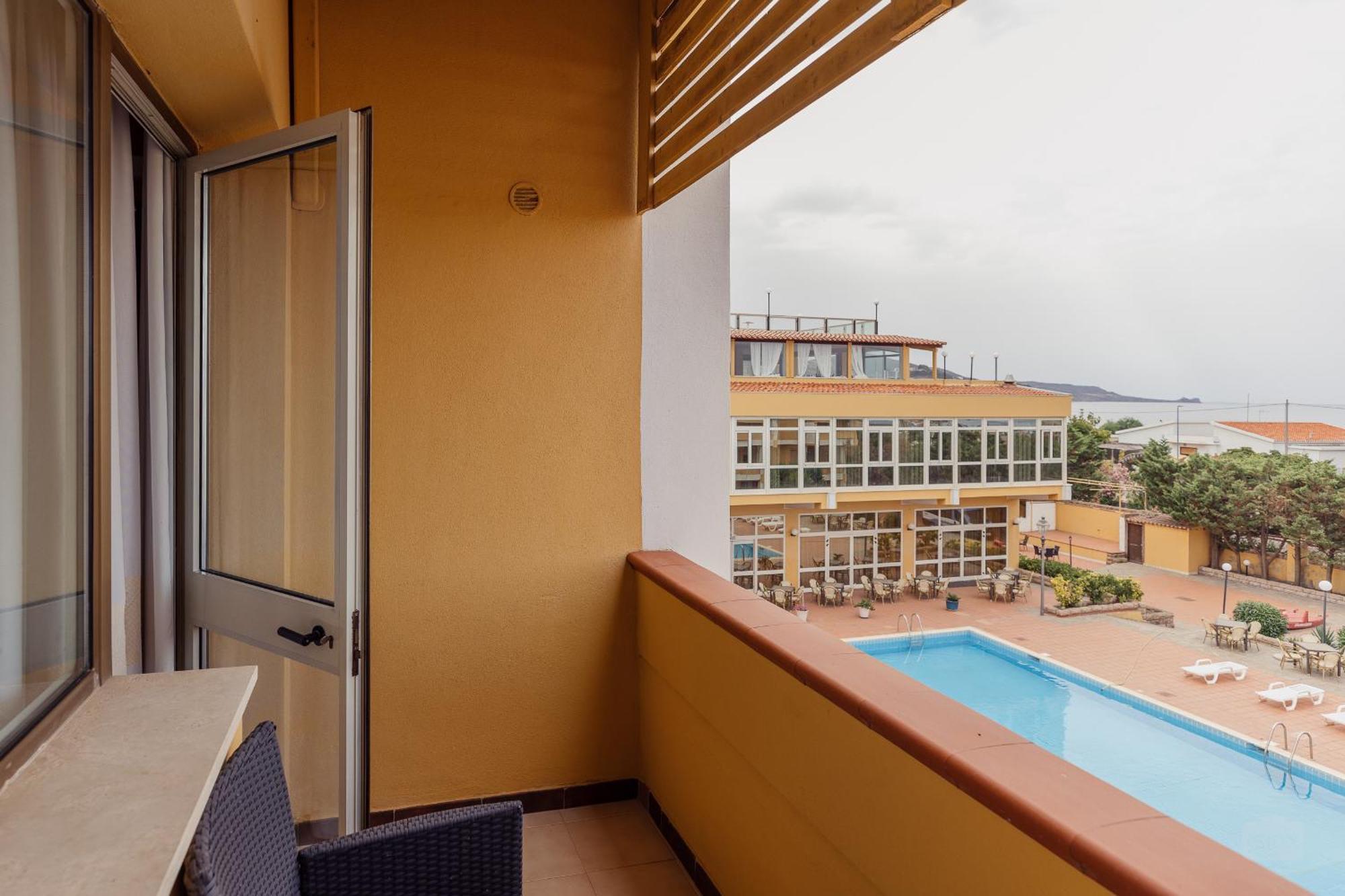 Malaspina Hotel & Resort Bosa Ngoại thất bức ảnh