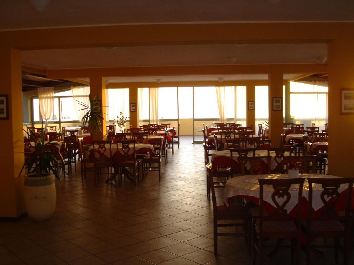Malaspina Hotel & Resort Bosa Ngoại thất bức ảnh